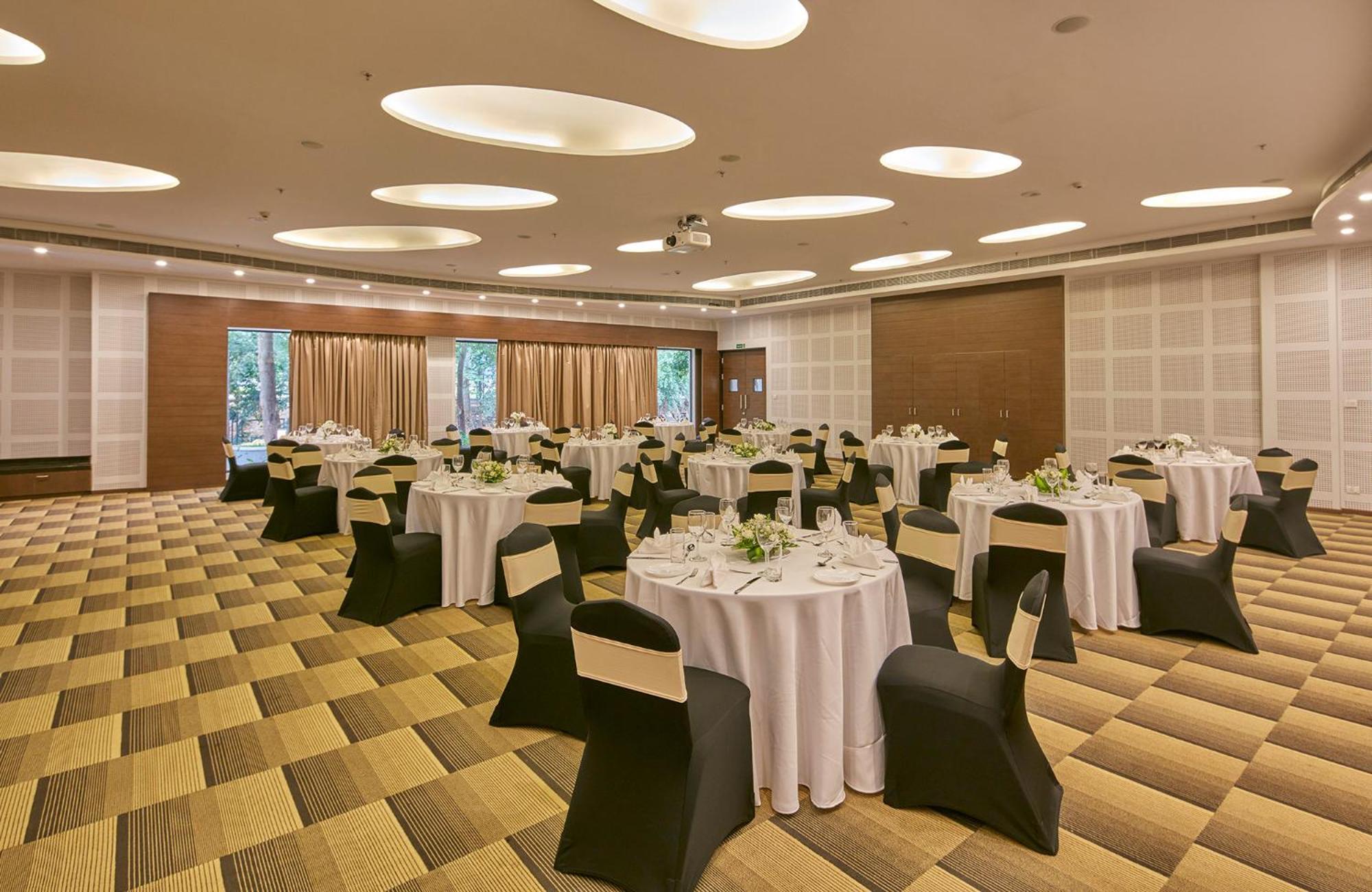 Signature Club Resort Devanahalli Exterior foto